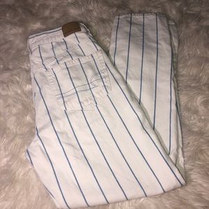 American Eagle mom jeans